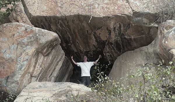 弘聖師父【元和妙音】20251201 ｜ 秘魯尤南岩畫 Petroglifos de Yonán ｜ 洞穴中